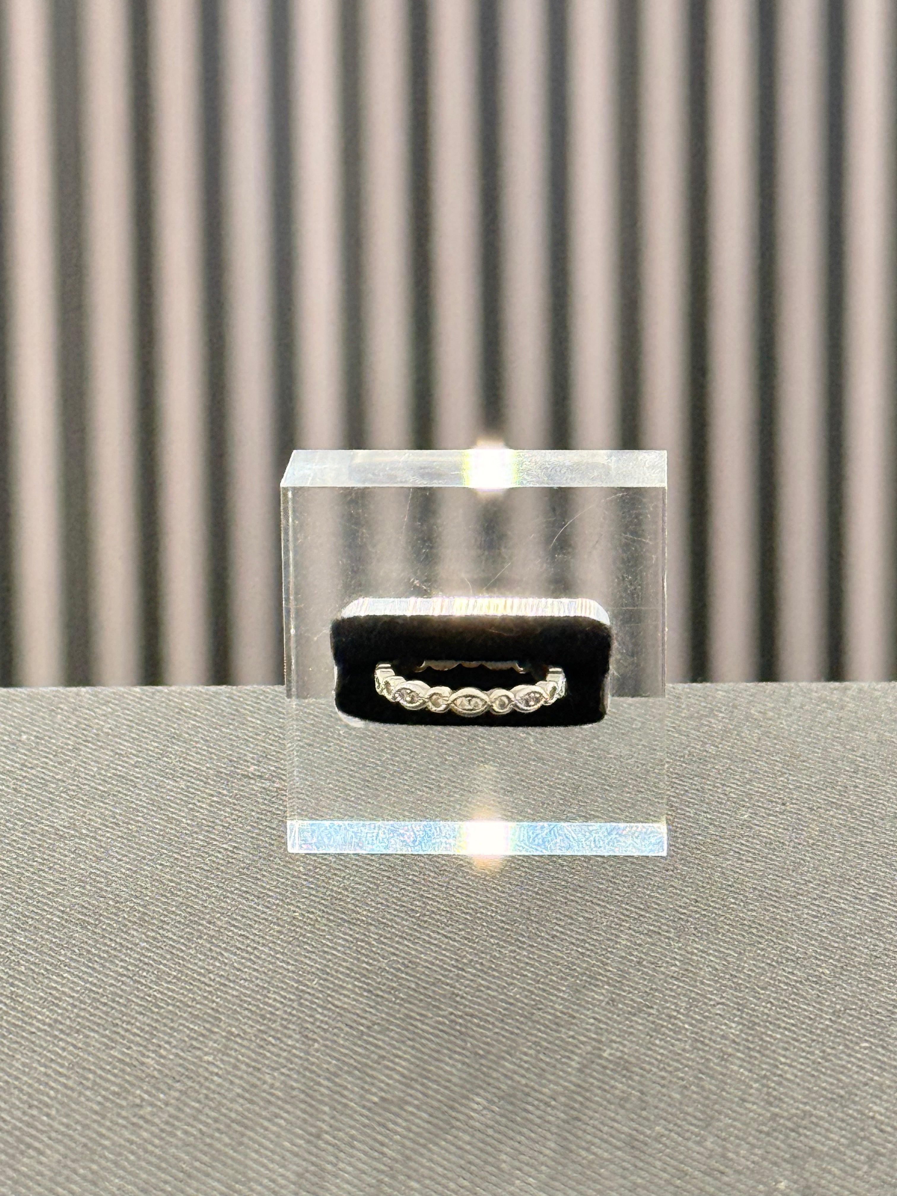 Eyes and diamonds