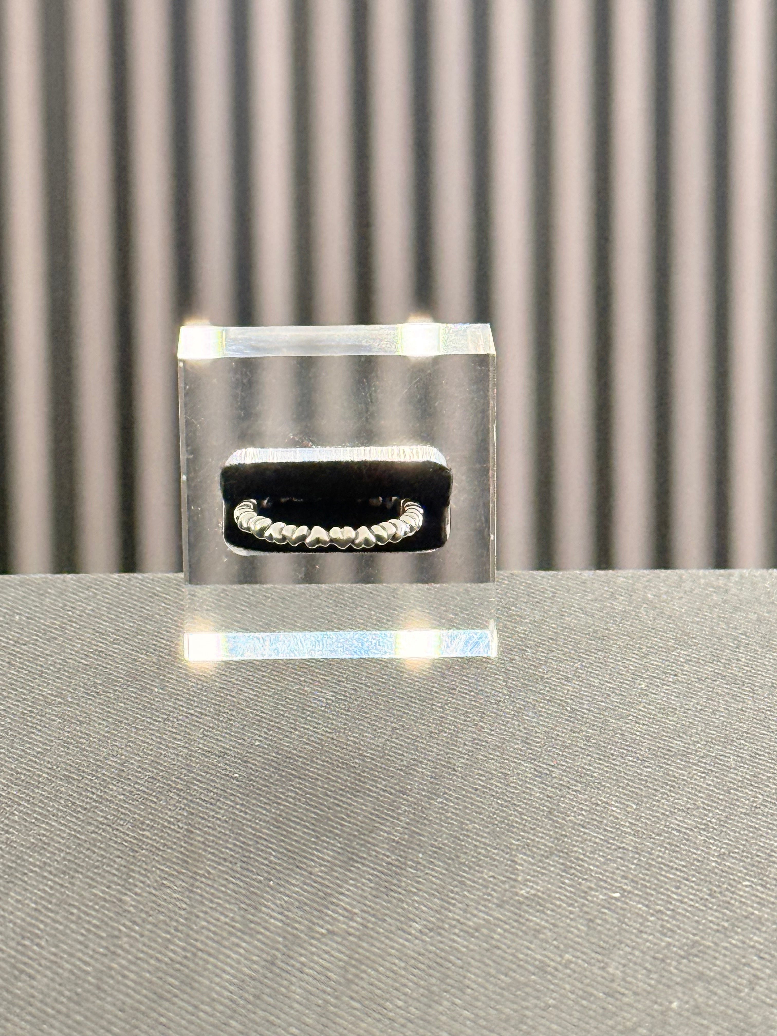 Hearts ring