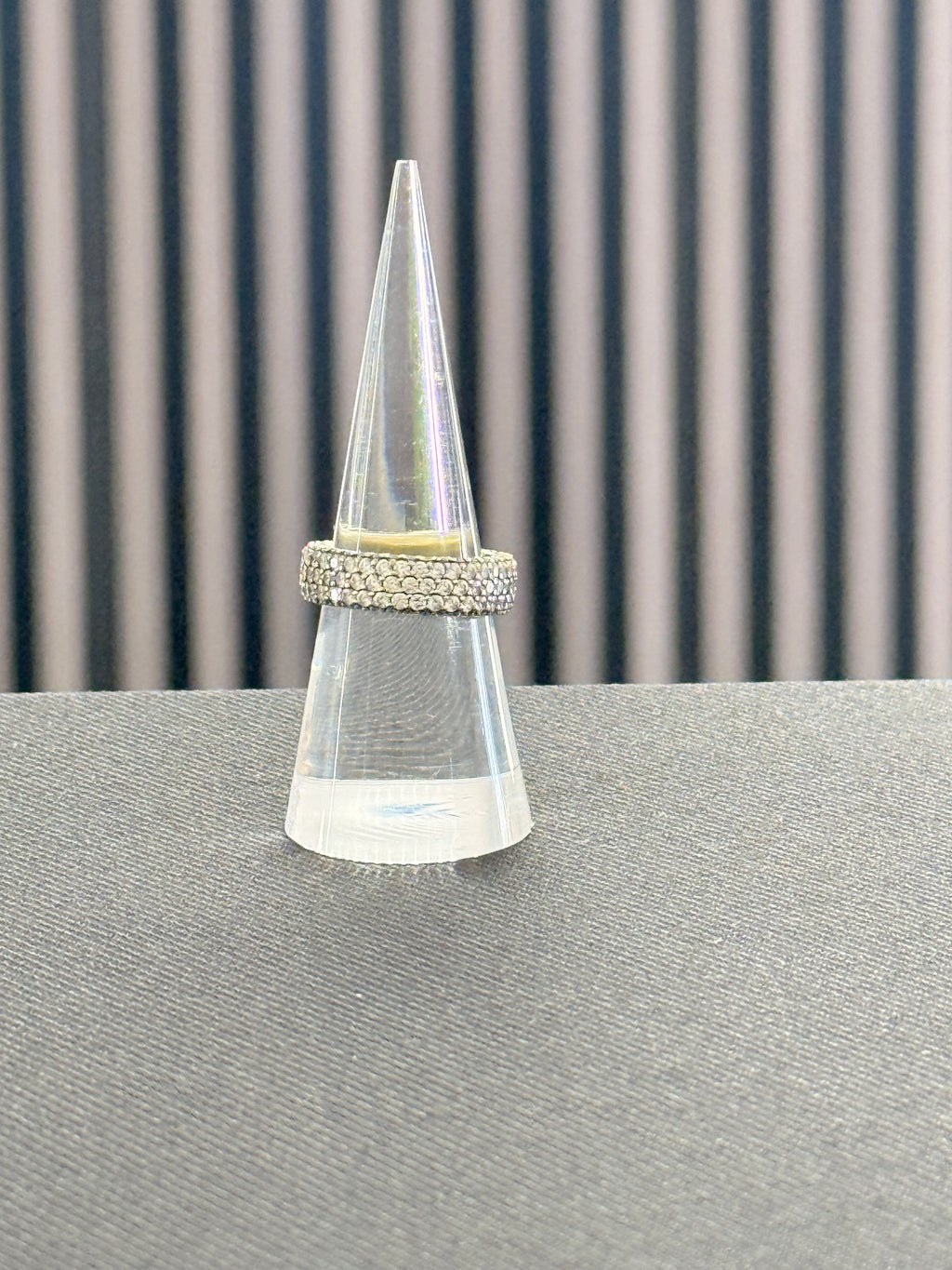 Diamond band