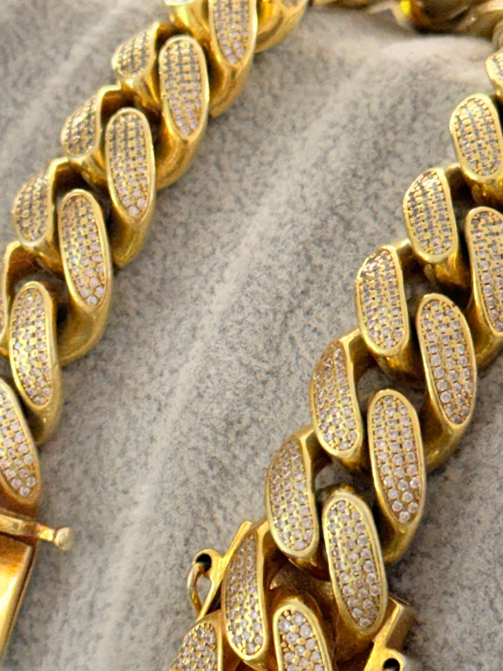 Cuban Link Bracelet 15mm: Hand-Set Iced Edition
