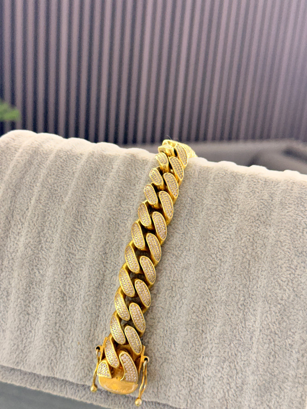 Cuban Link Bracelet 15mm: Hand-Set Iced Edition