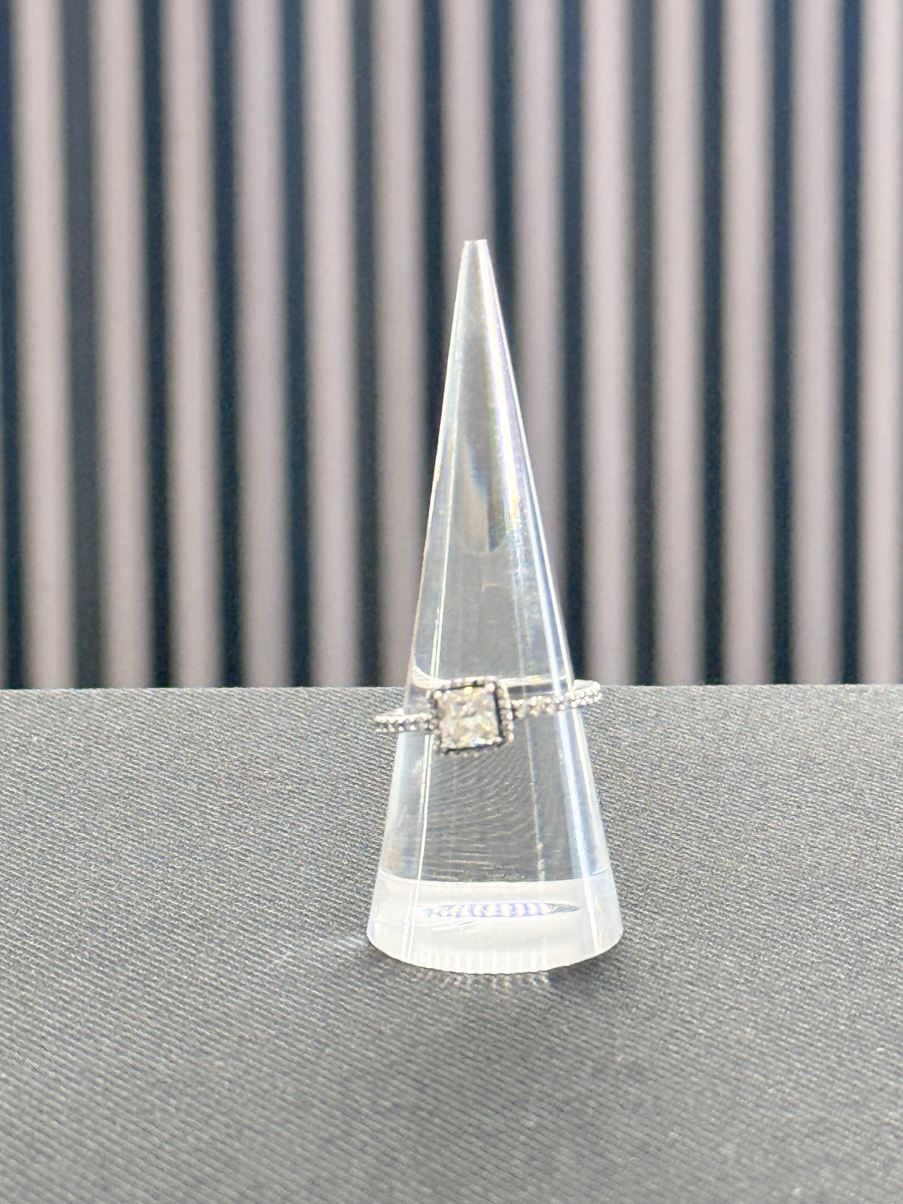 Princess diamond ring