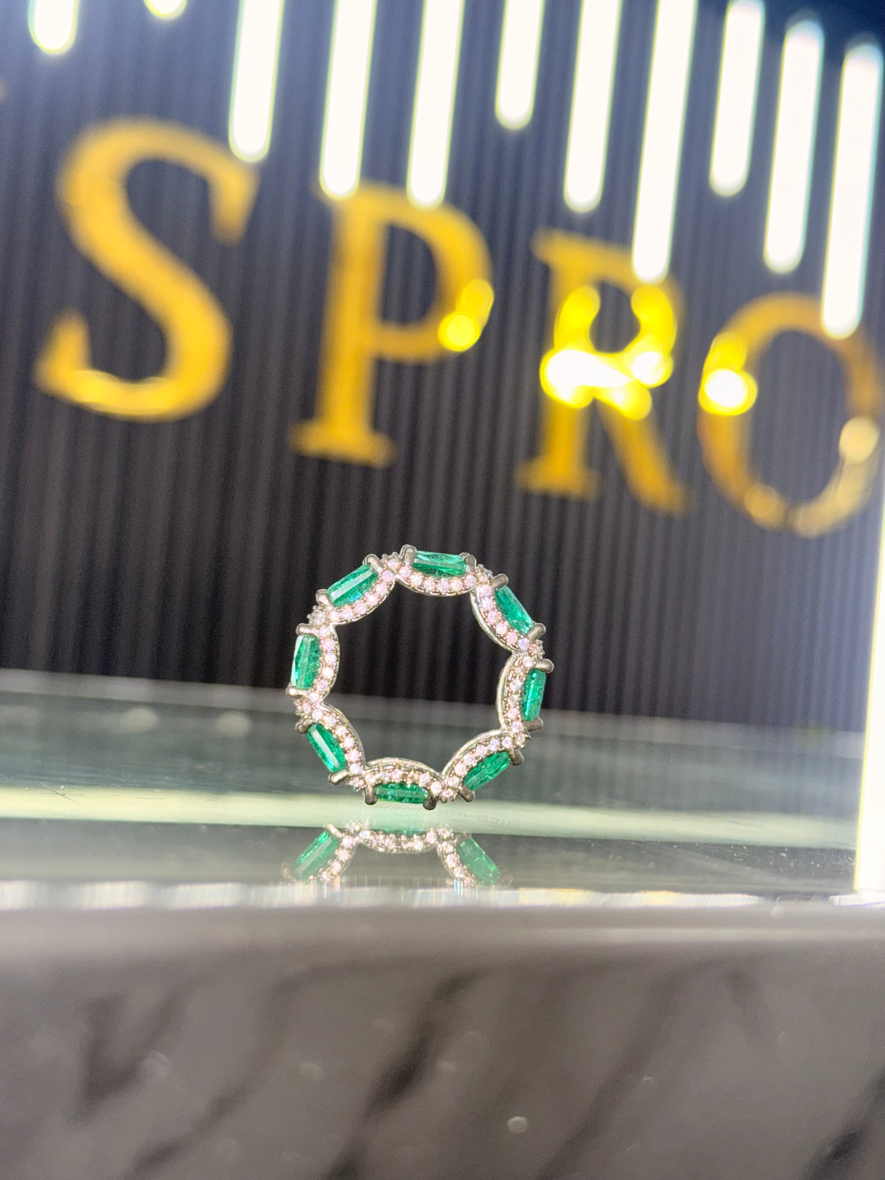 Sortija de Eternidad "Mint Emerald"