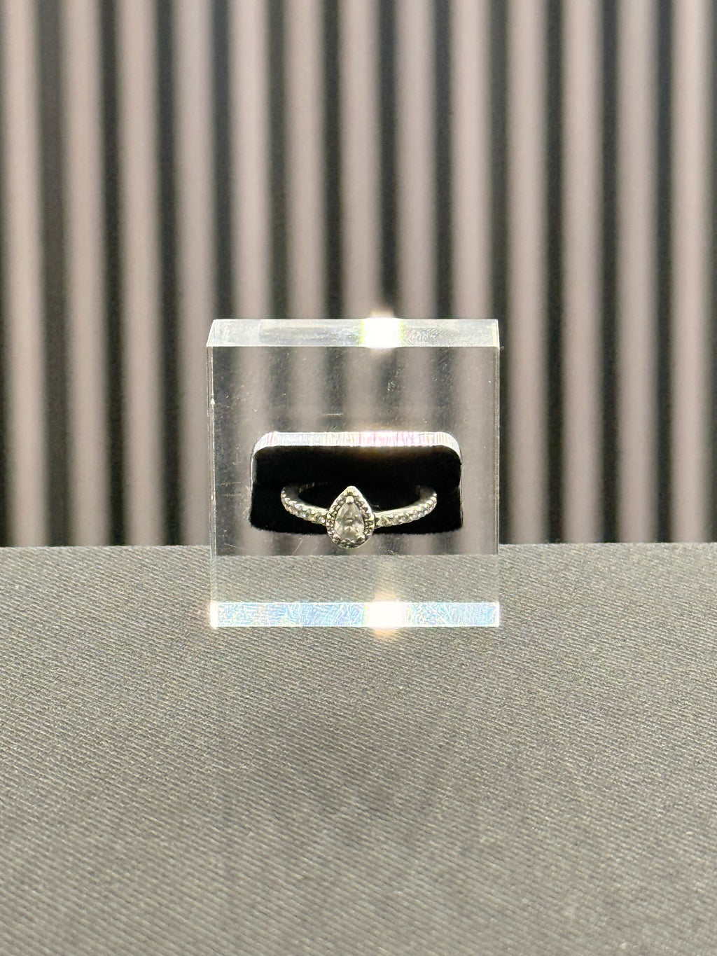 Pearl diamond ring