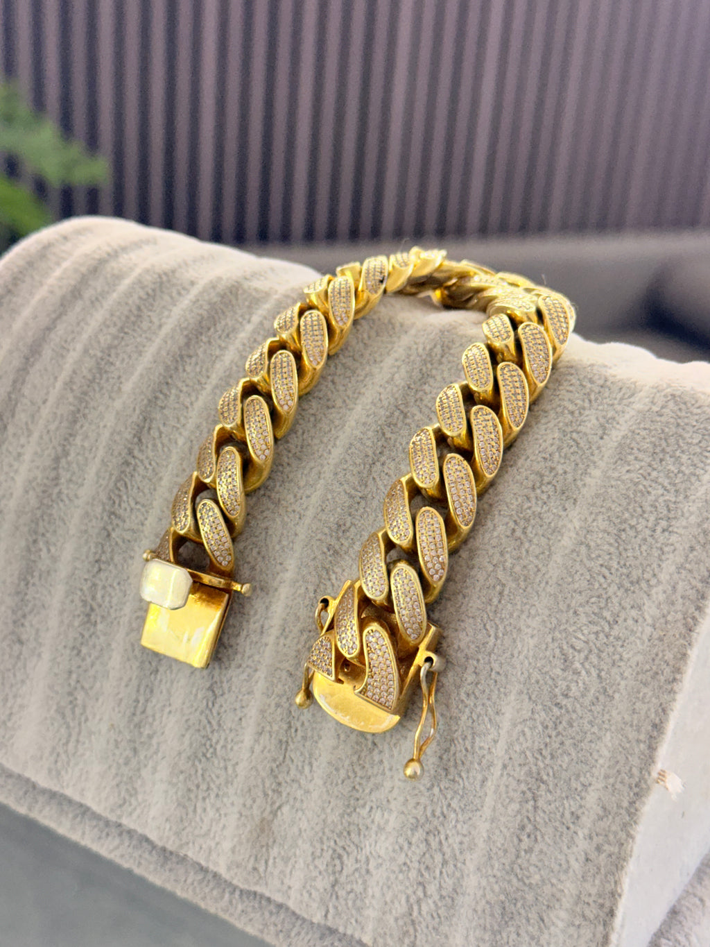Cuban Link Bracelet 15mm: Hand-Set Iced Edition