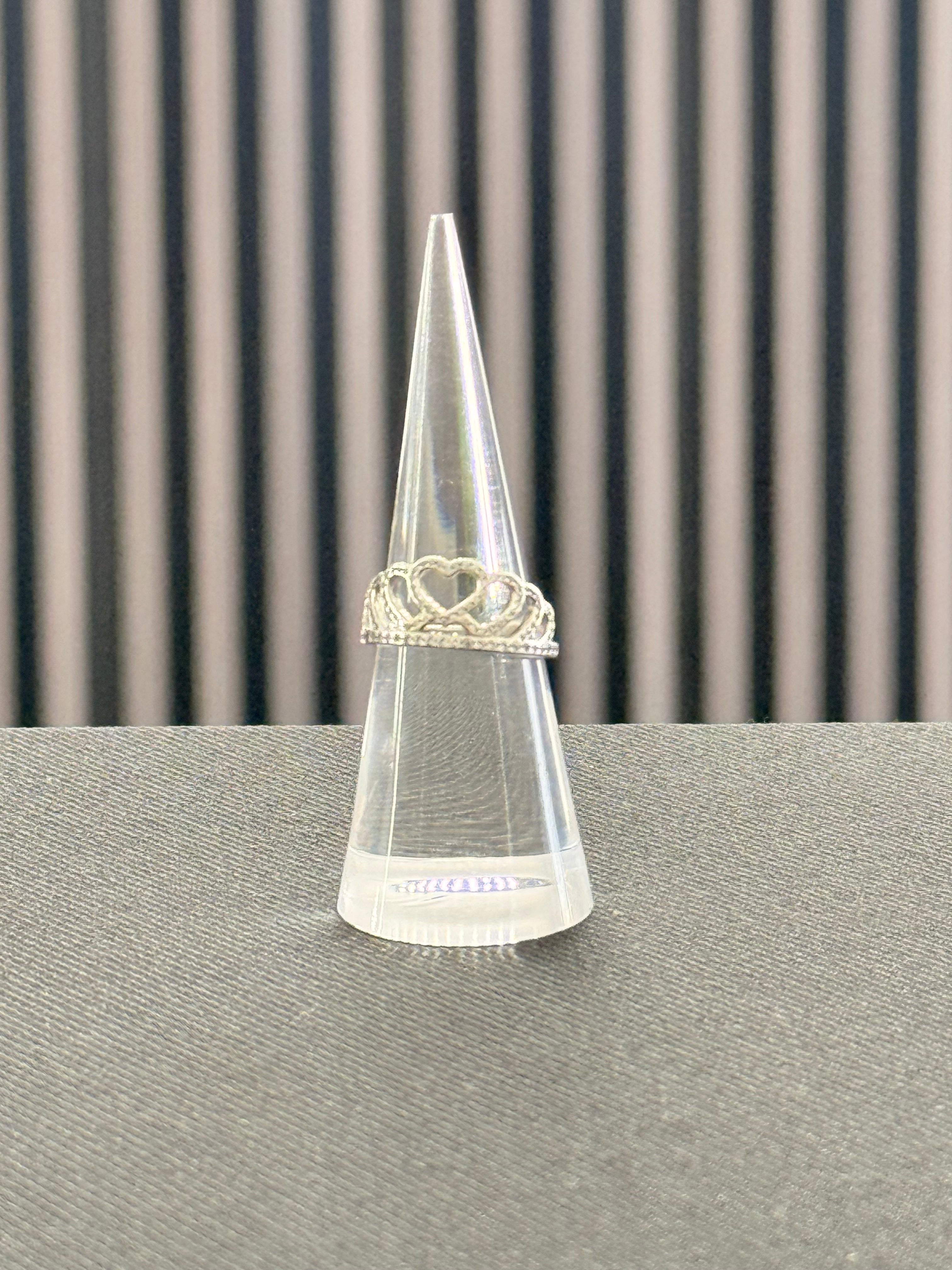 Crown diamond ring