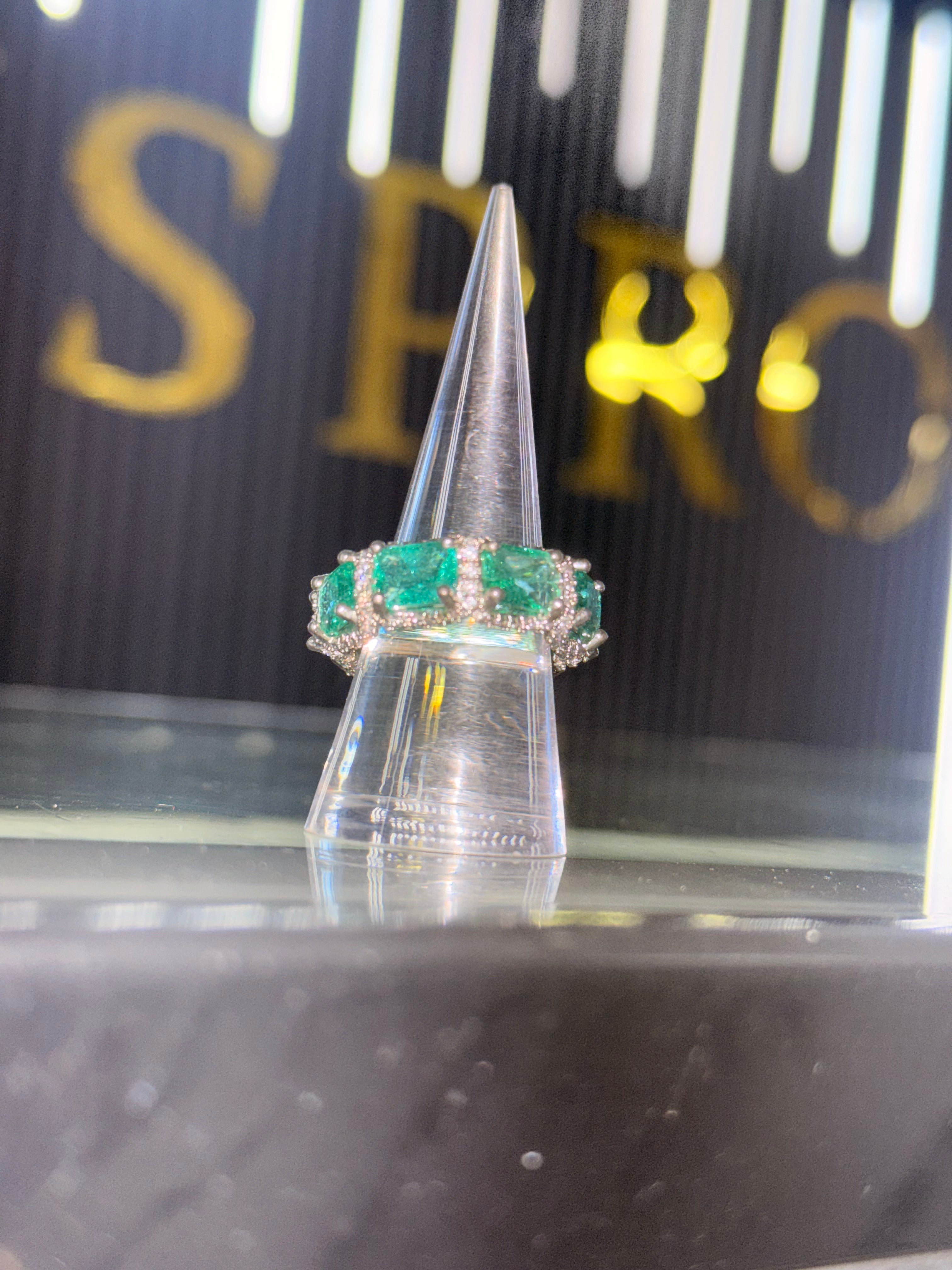Sortija de Eternidad "Mint Emerald"