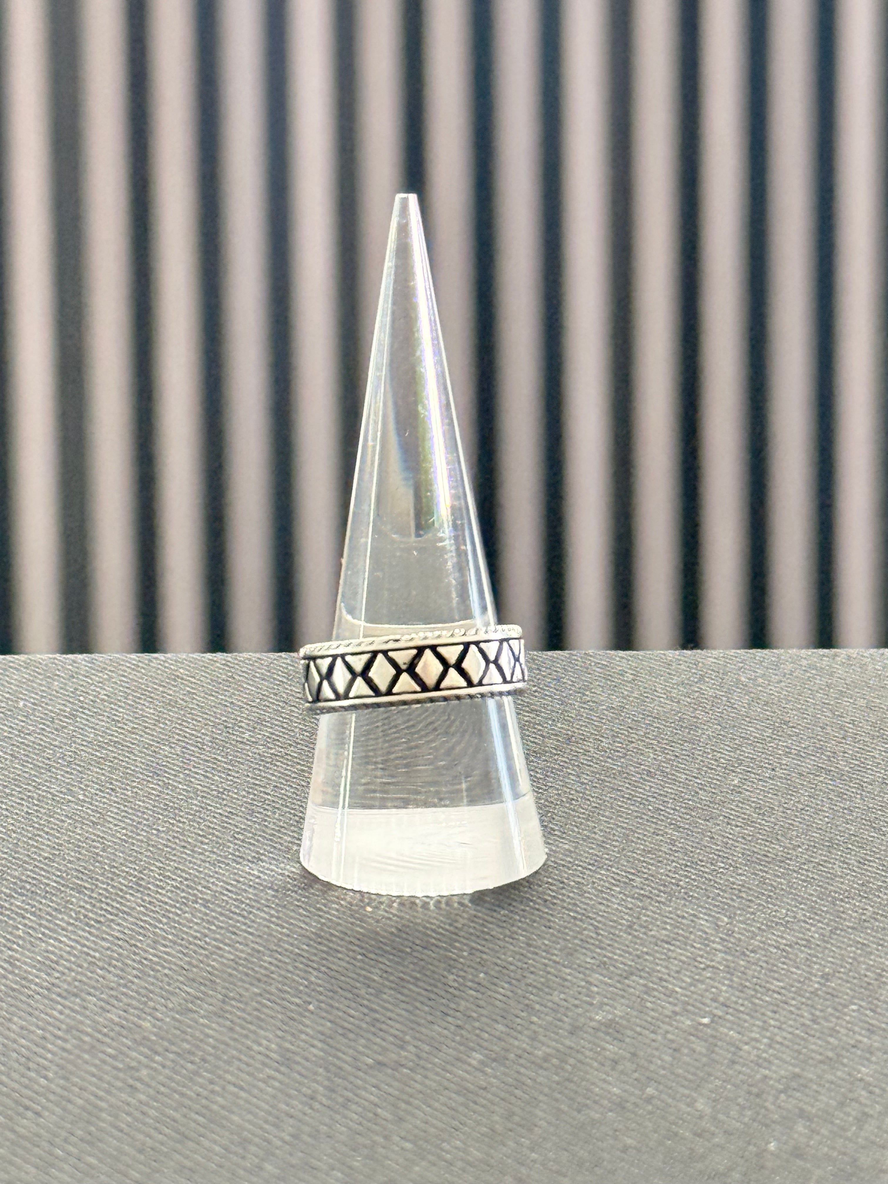 Men’s ring